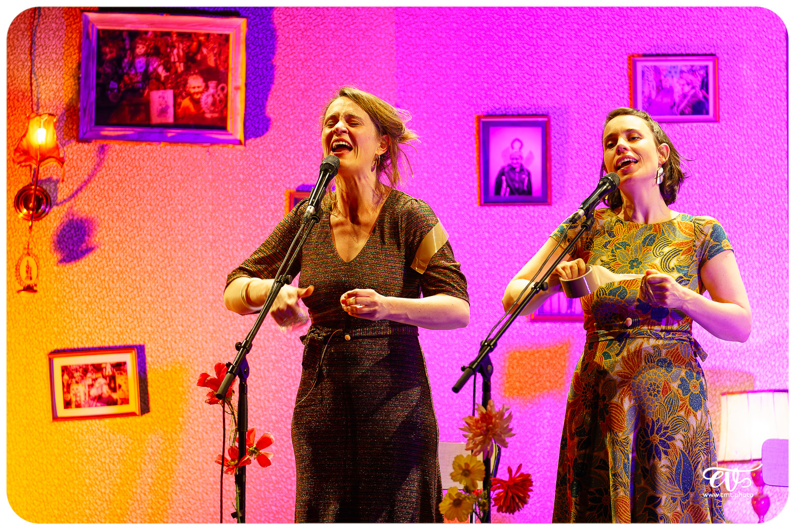 LES GÉANTES (LE DUO DU BAS)